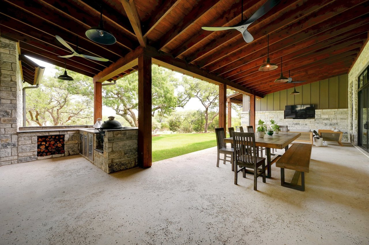 Luxury estate in Dripping Springs near Camp Lucy