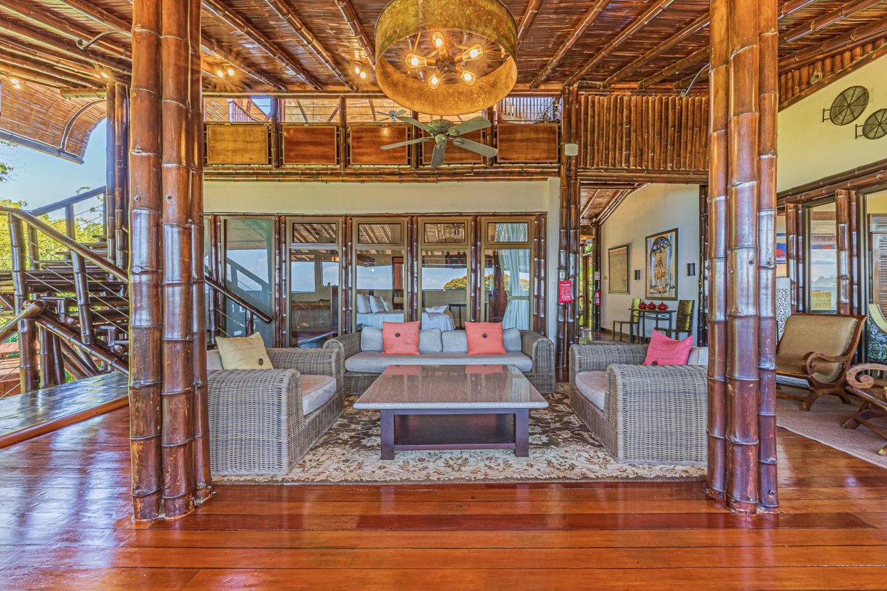 Casa Ramon, Distinguished Tropical Living Near Dominical