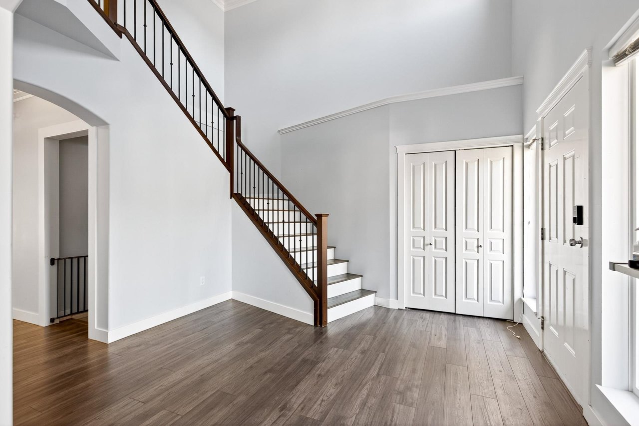 1118-11497 236 St