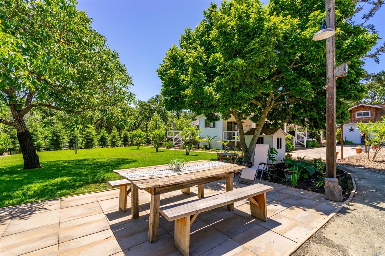 3282 Hagen Rd