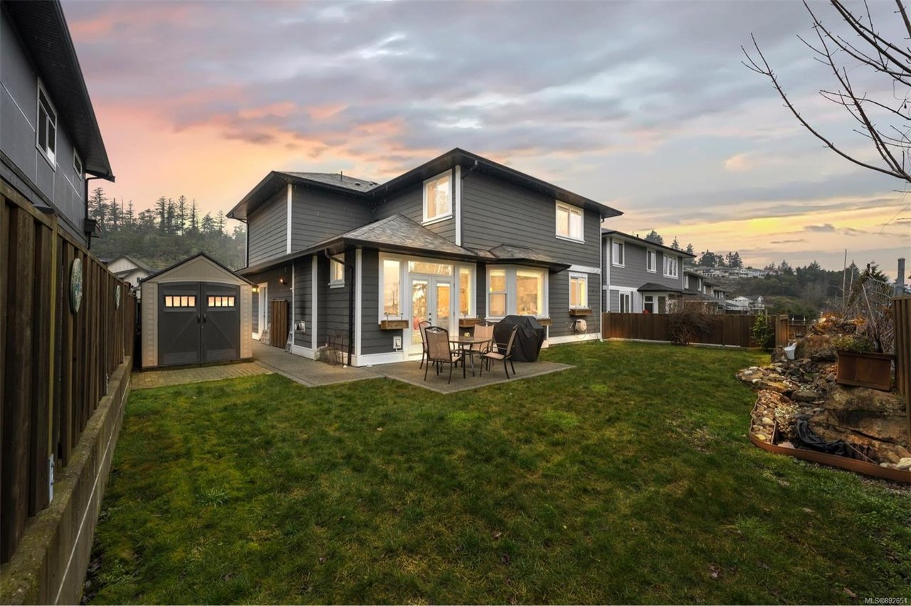 3457 Hopwood Pl