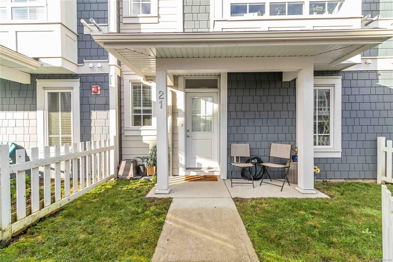 21-370 Latoria Blvd, Colwood