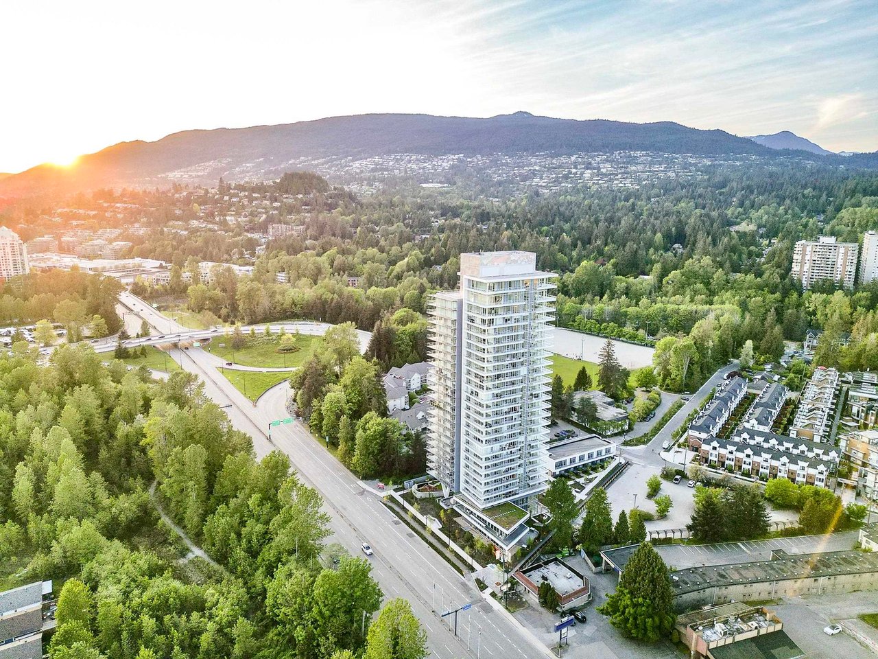 2301-200 Klahanie Ct