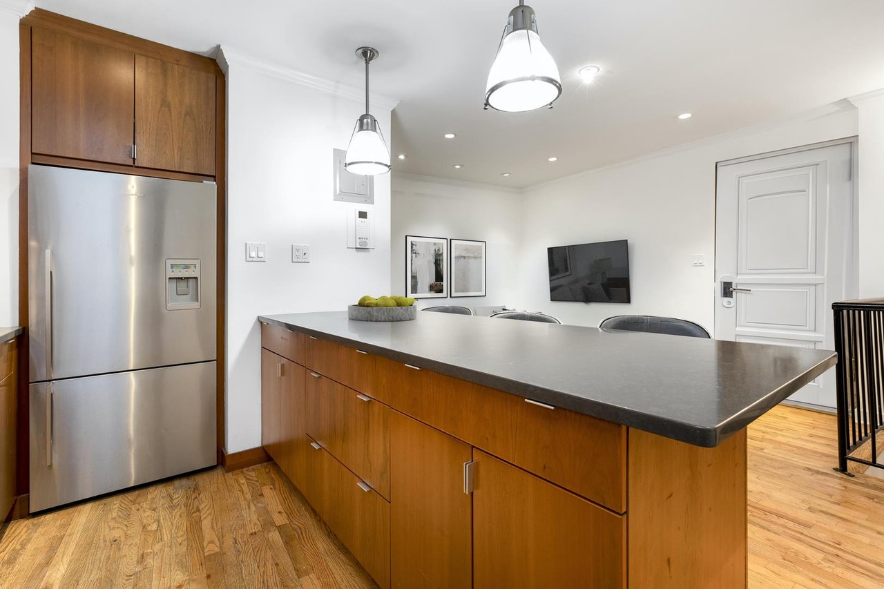 49 East 12th Street, Apt 3-E