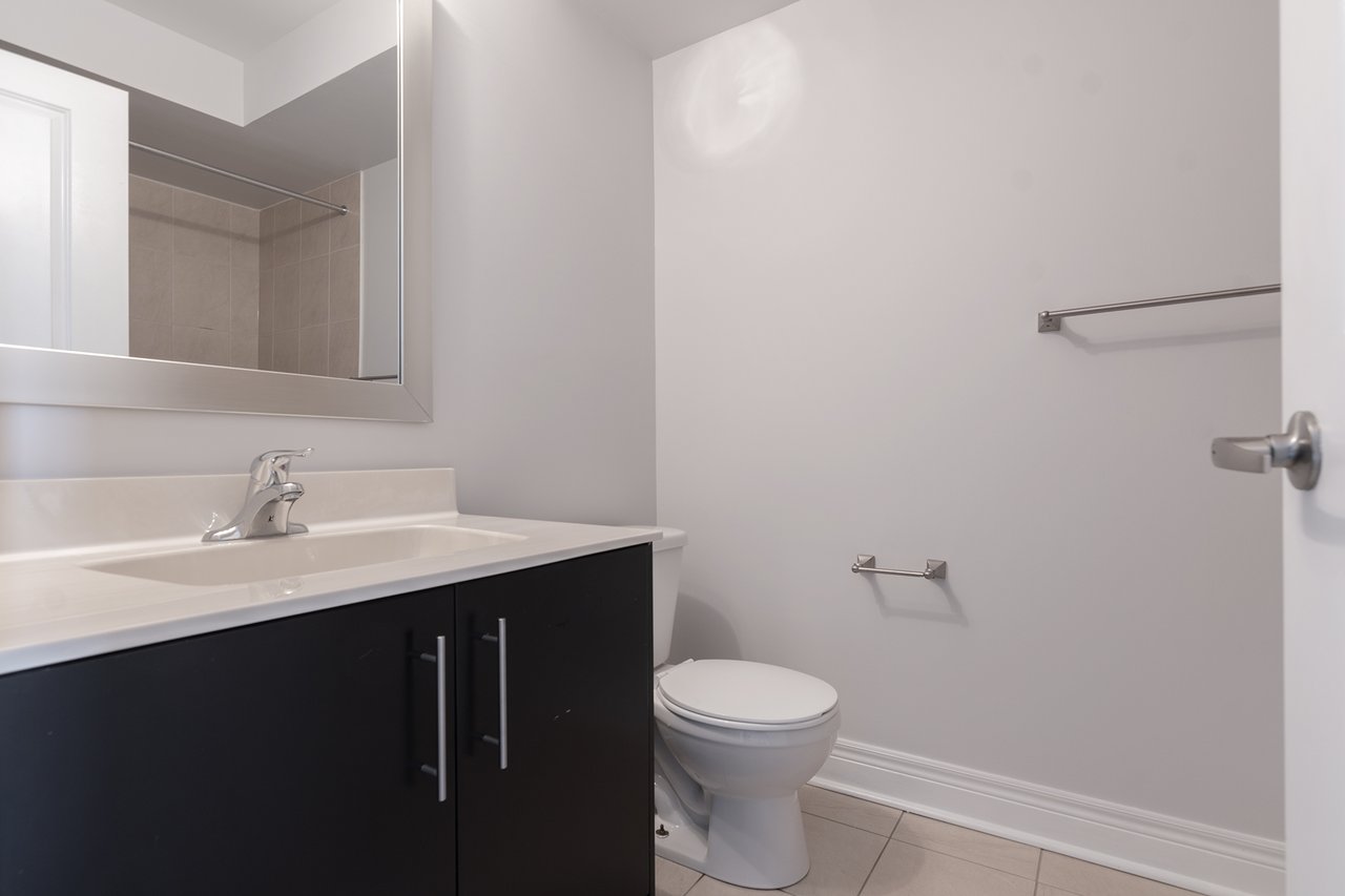THREE-STOREY EXECUTIVE TOWNHOME