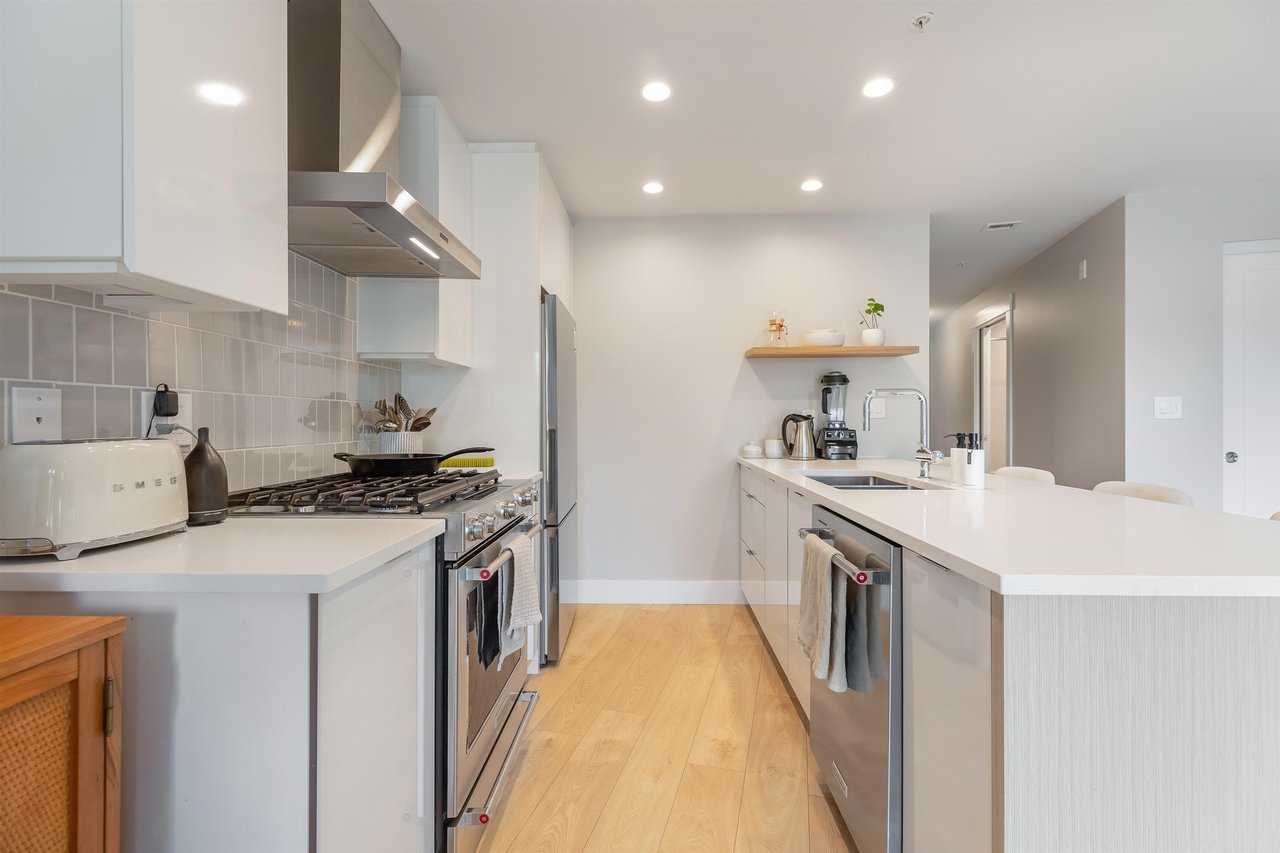 204-1496 Charlotte Rd