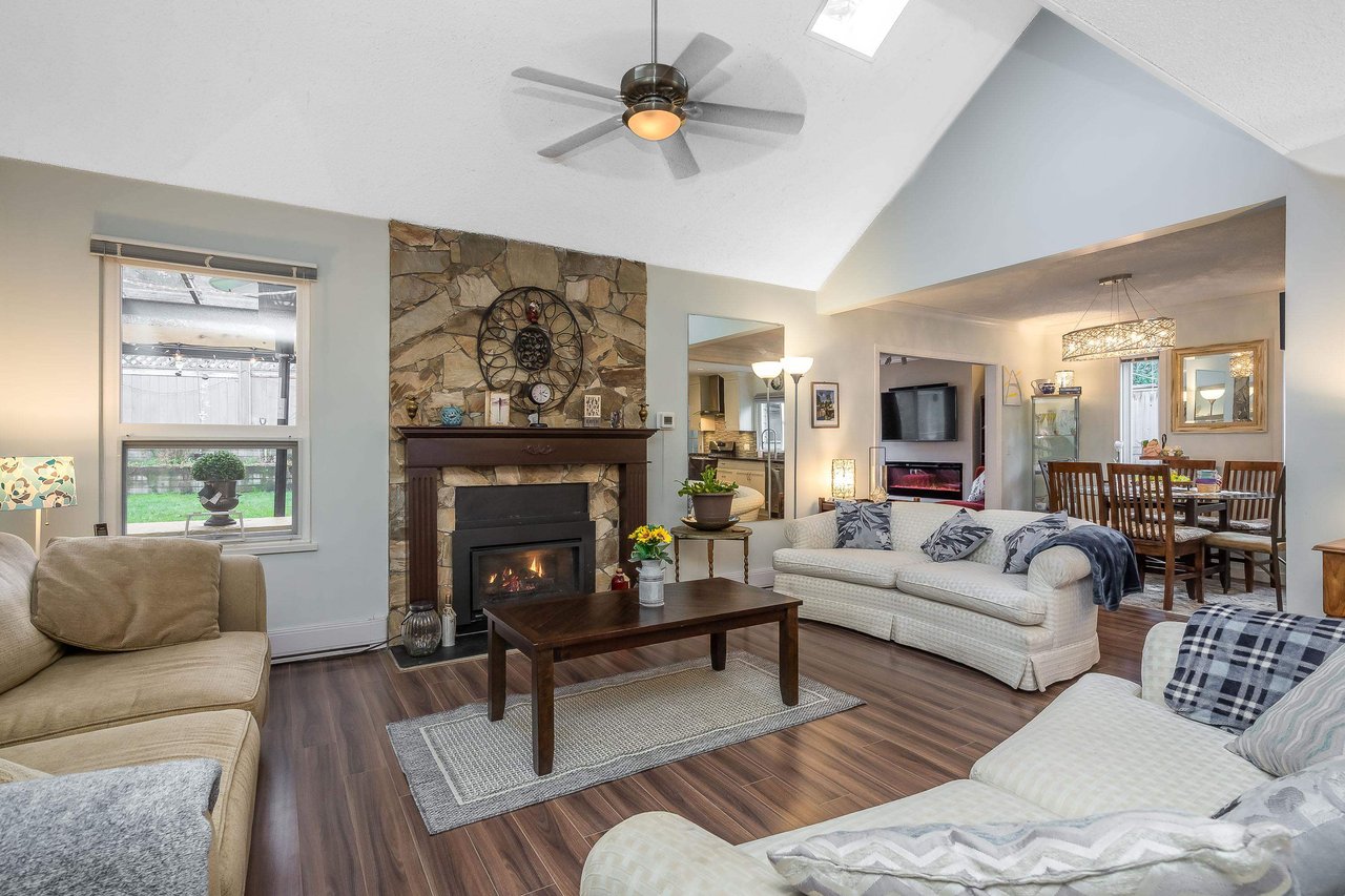 11044 Southridge Rd