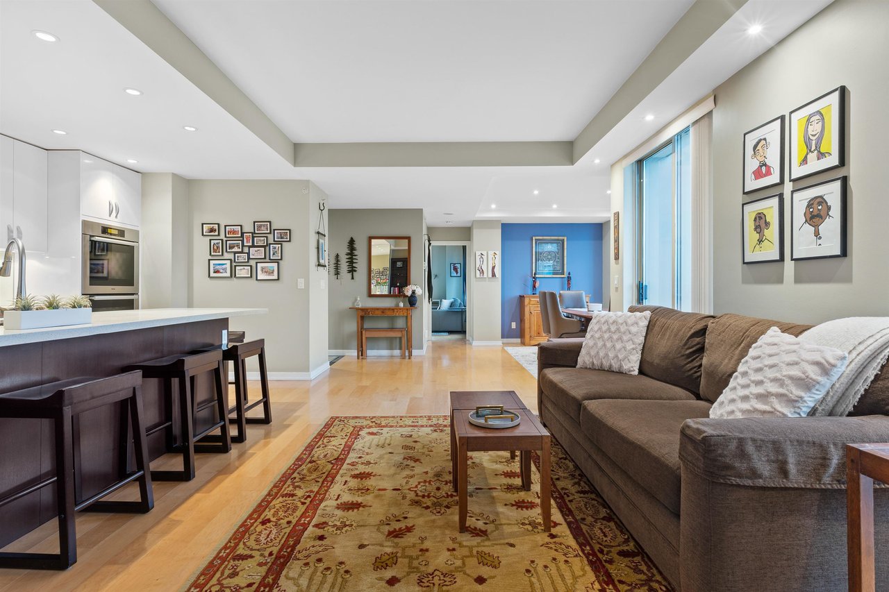 3003-969 Richards Street, Vancouver