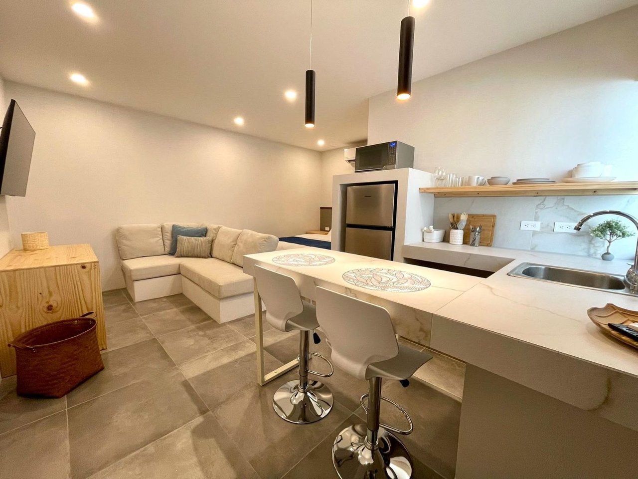 Turnkey Boutique Hotel with Pool, Jaco, Puntarenas