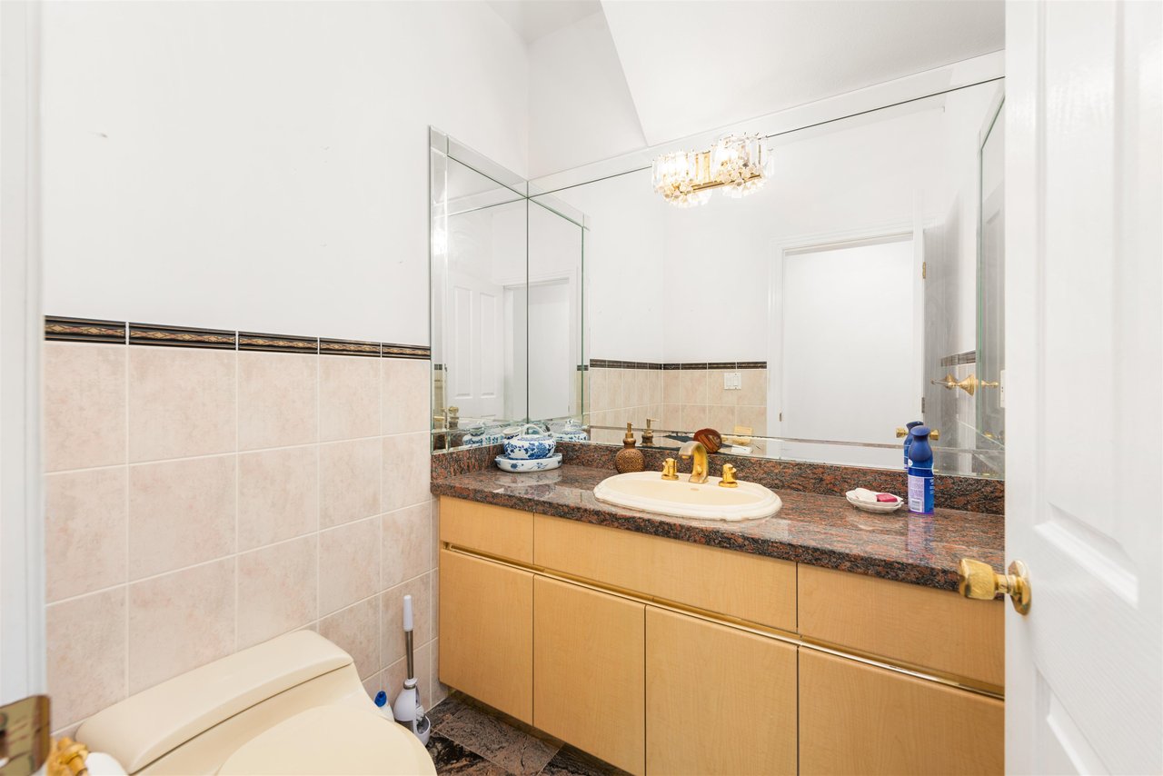 6160 Azure Rd
