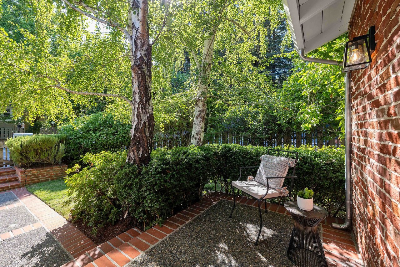 10 Ardmore Road, Larkspur