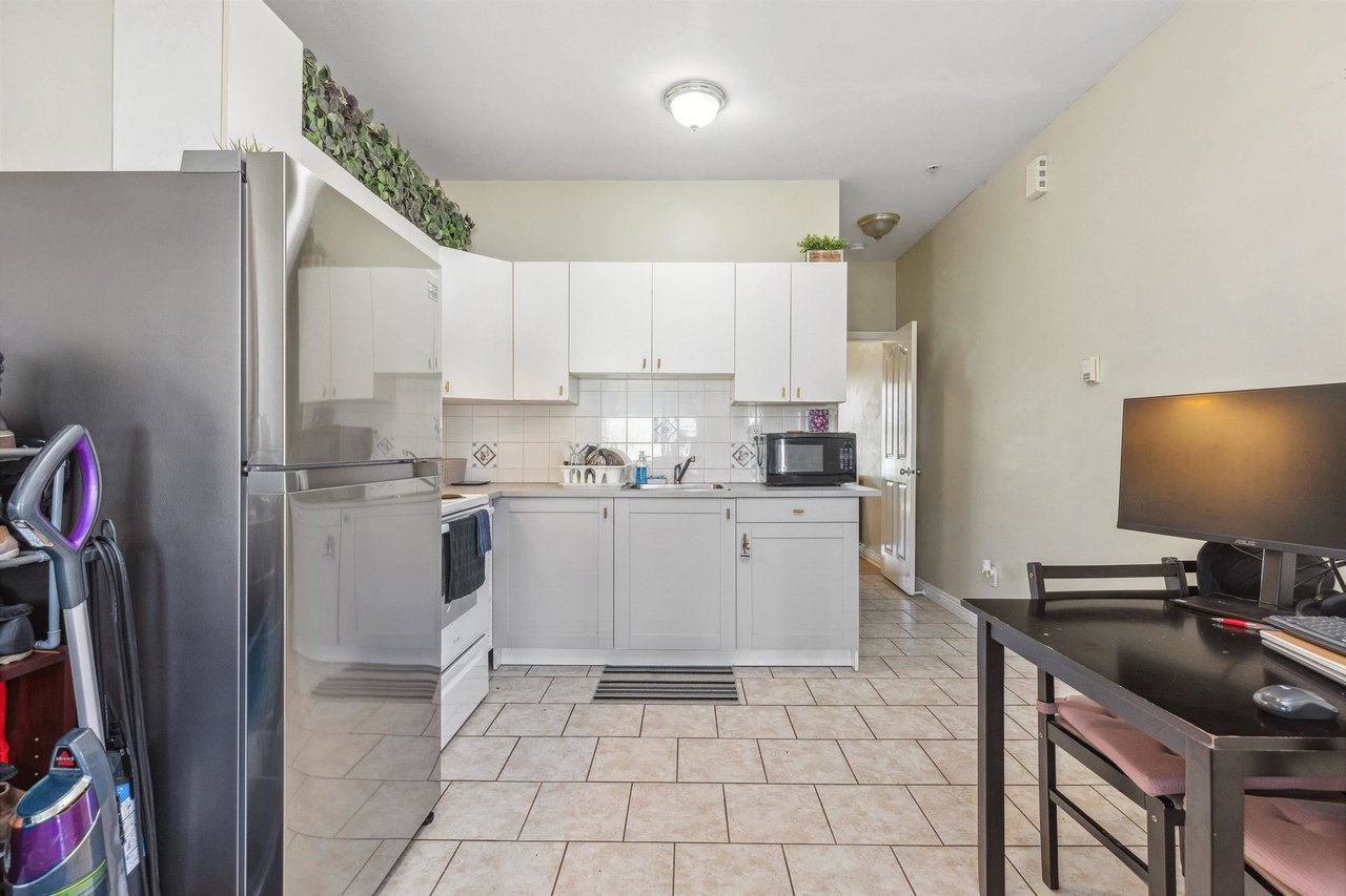 465 E 55th Ave