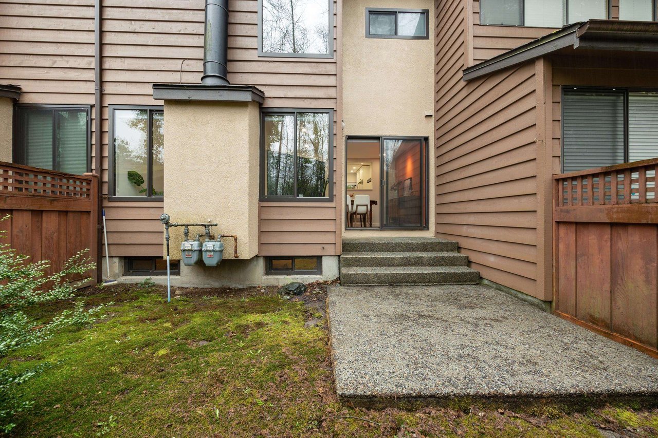 4681 Fernglen Pl