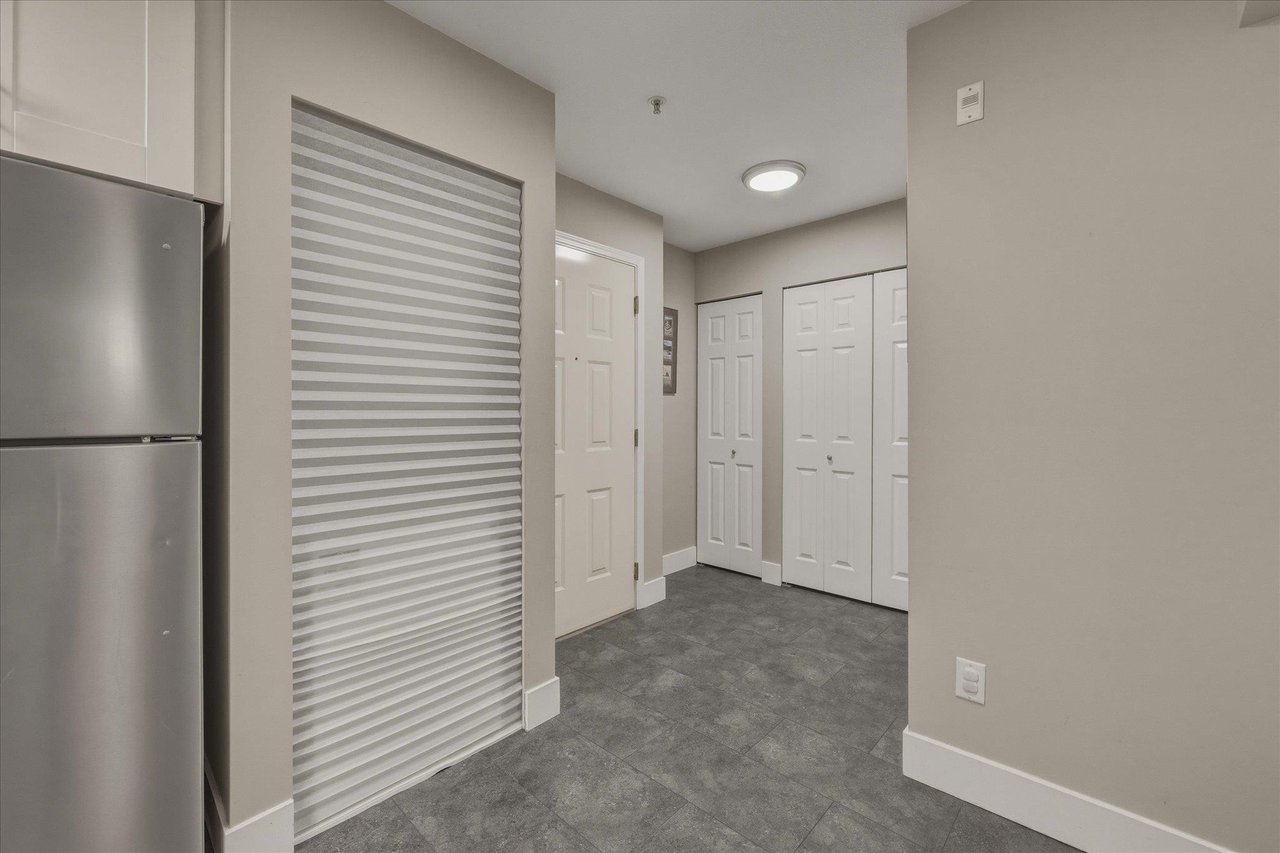 C102-40140 Willow Cres