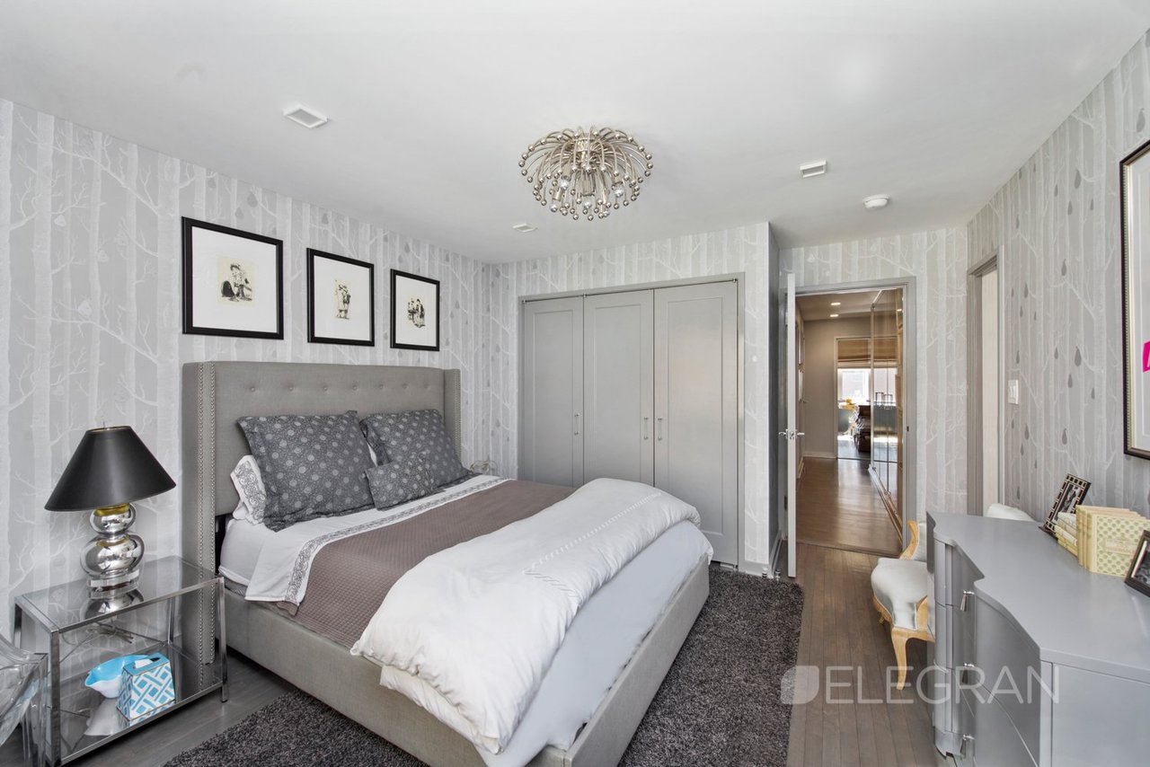 Carlton Regency South