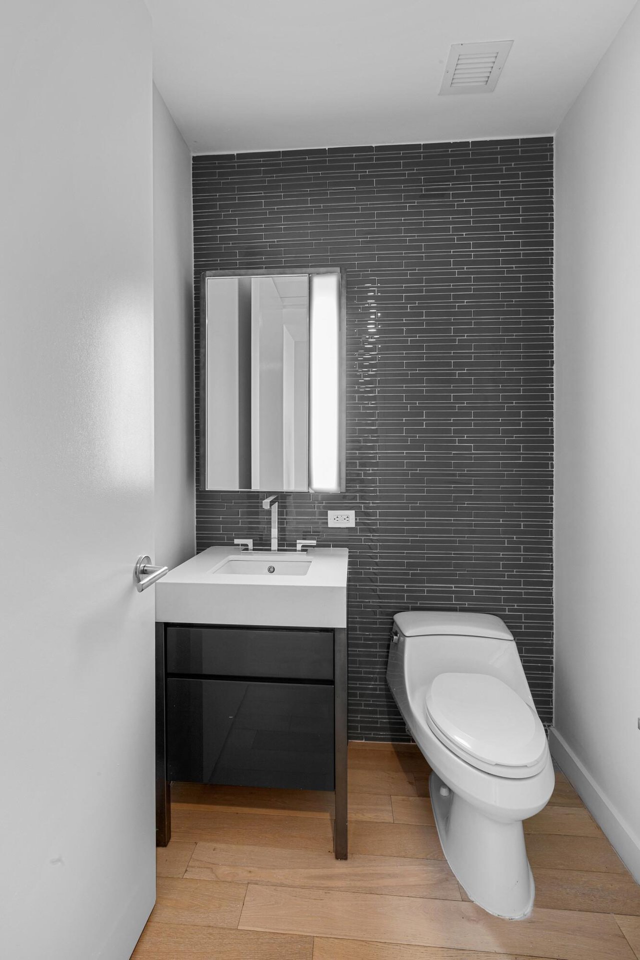 75 Wall Street, Apt 26-A