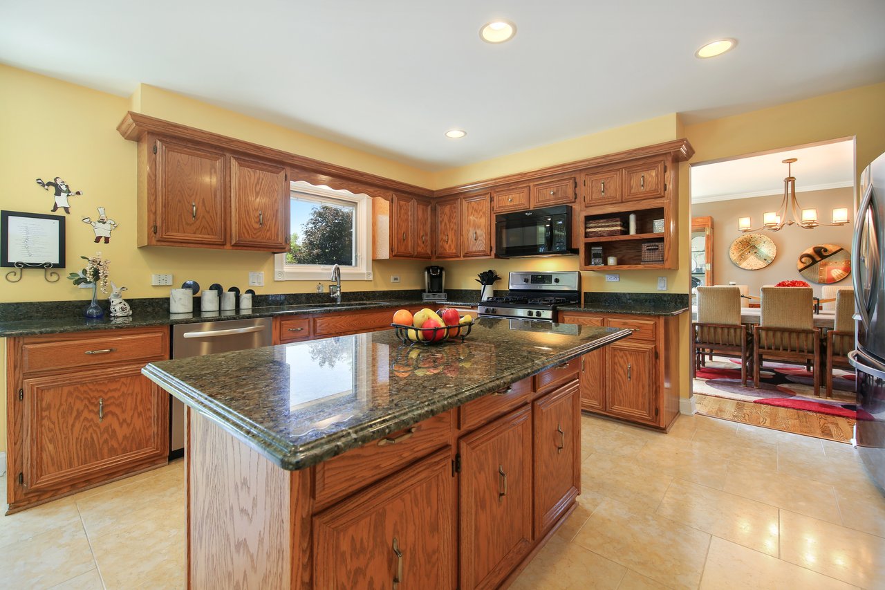Beautifully Appointed Home Perfect For Entertaining