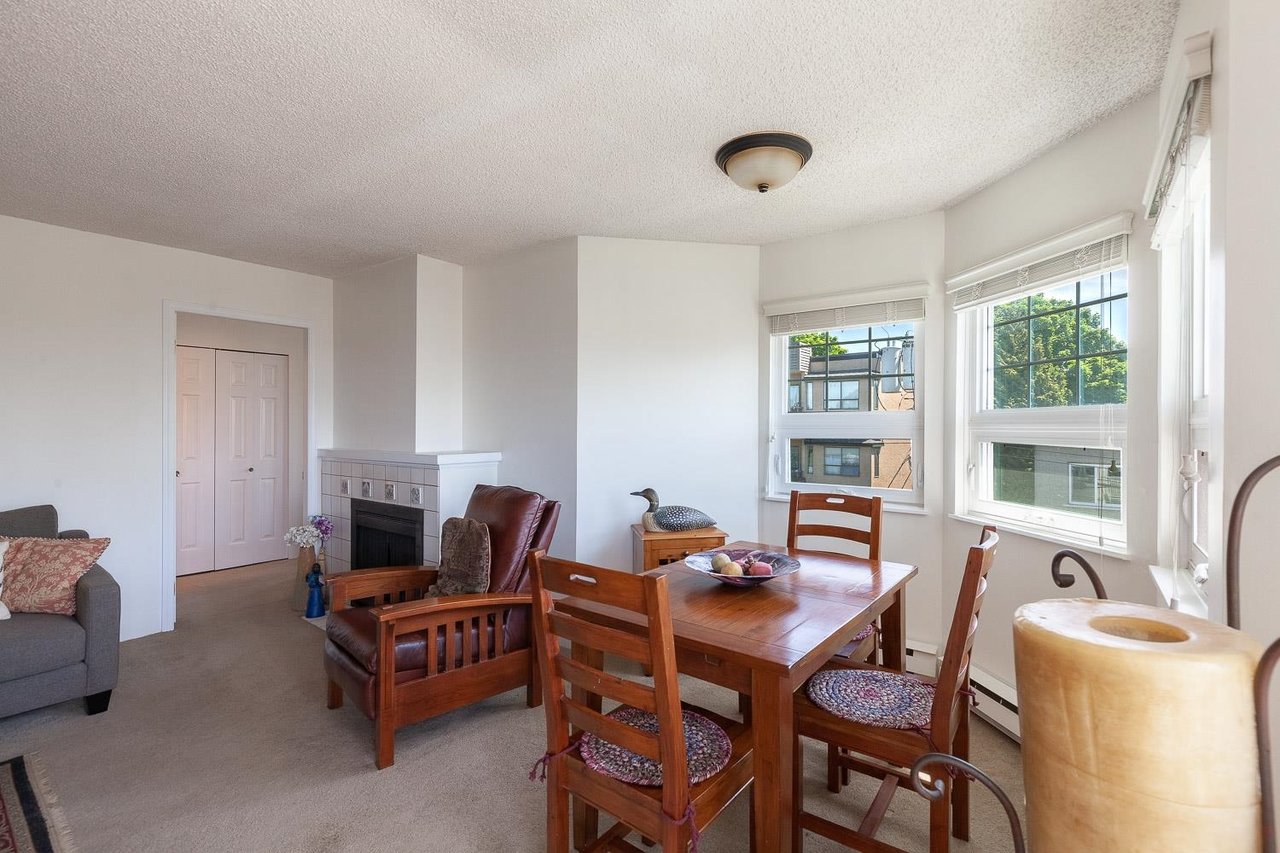 404-8772 SW Marine Dr