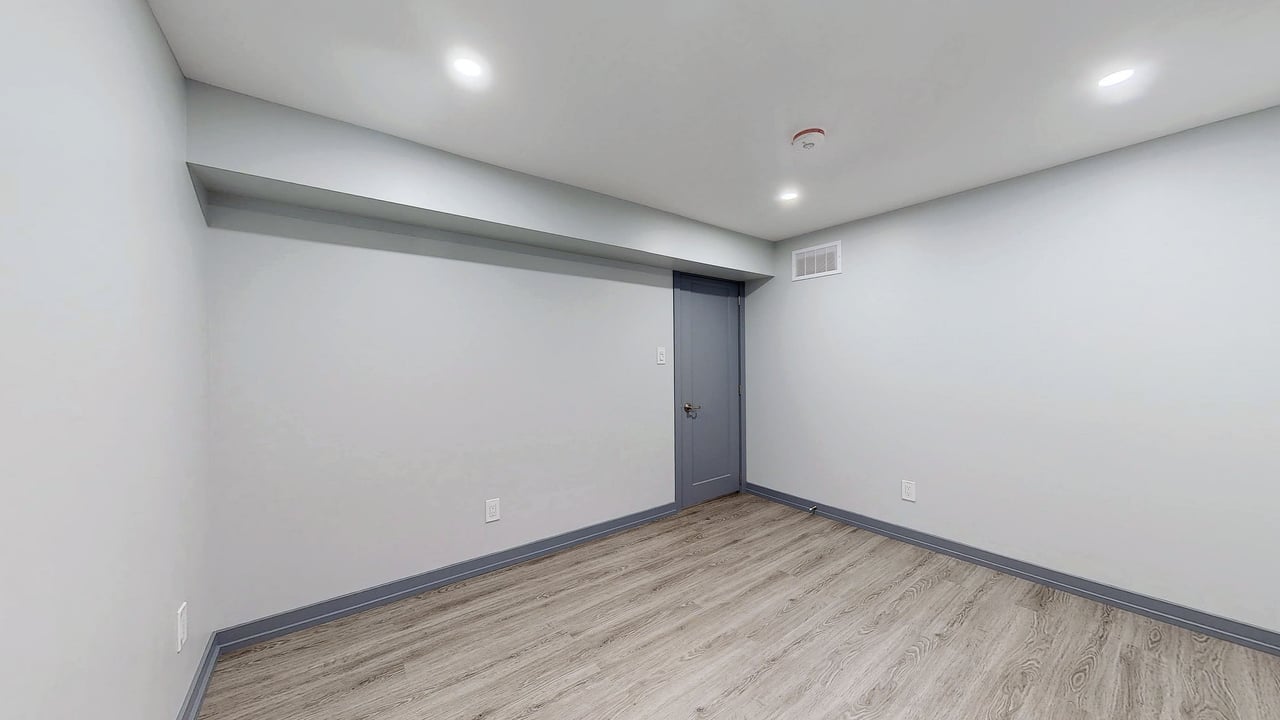 36 Jayfield Rd - Basement Unit