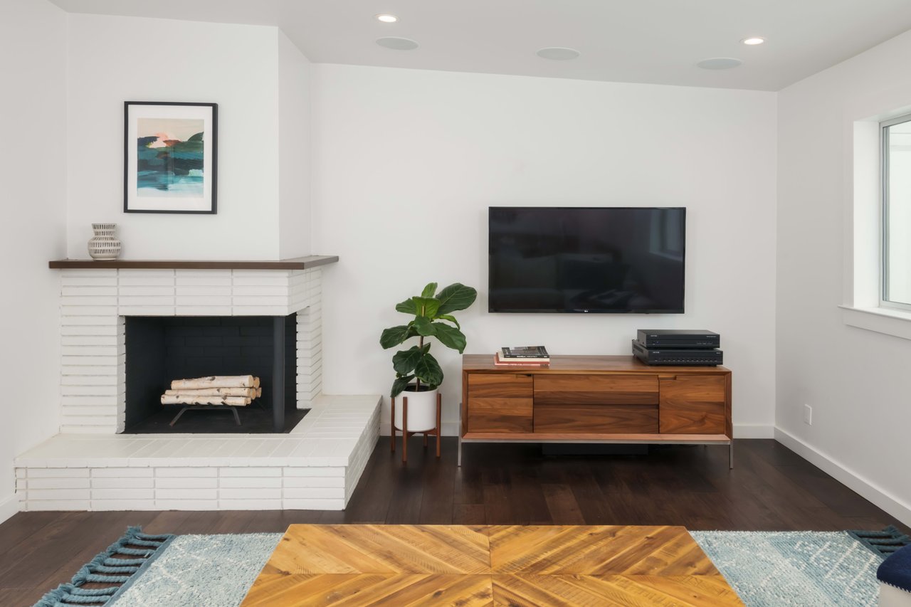 311 Amber Dr