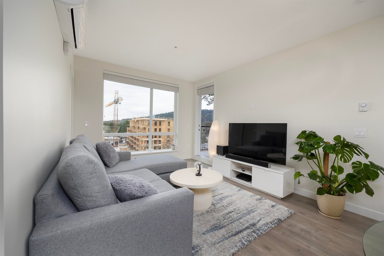 411-707 Como Lake Ave