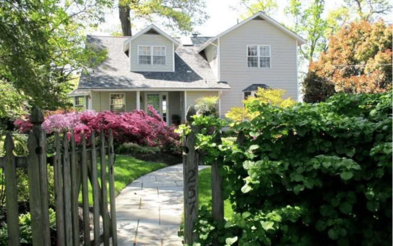 257 Long Point Rd