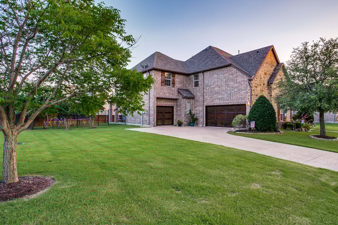 2212 Carrick Drive