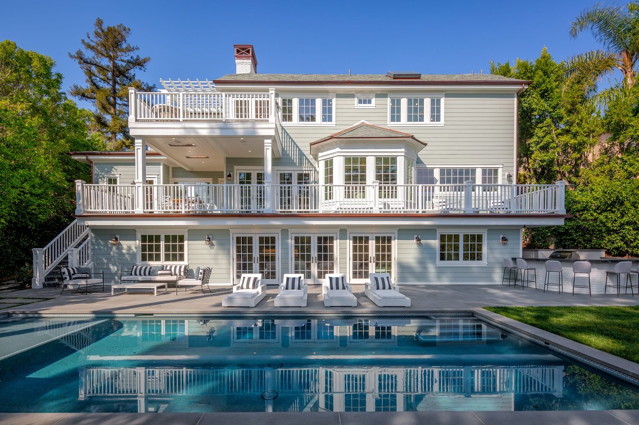 Exquisite Estate in Prime Riviera