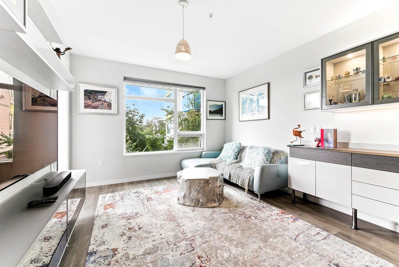 205-3289 Riverwalk Ave