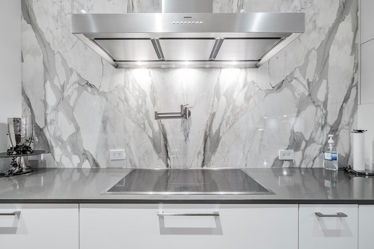 6255 St. Georges Cres