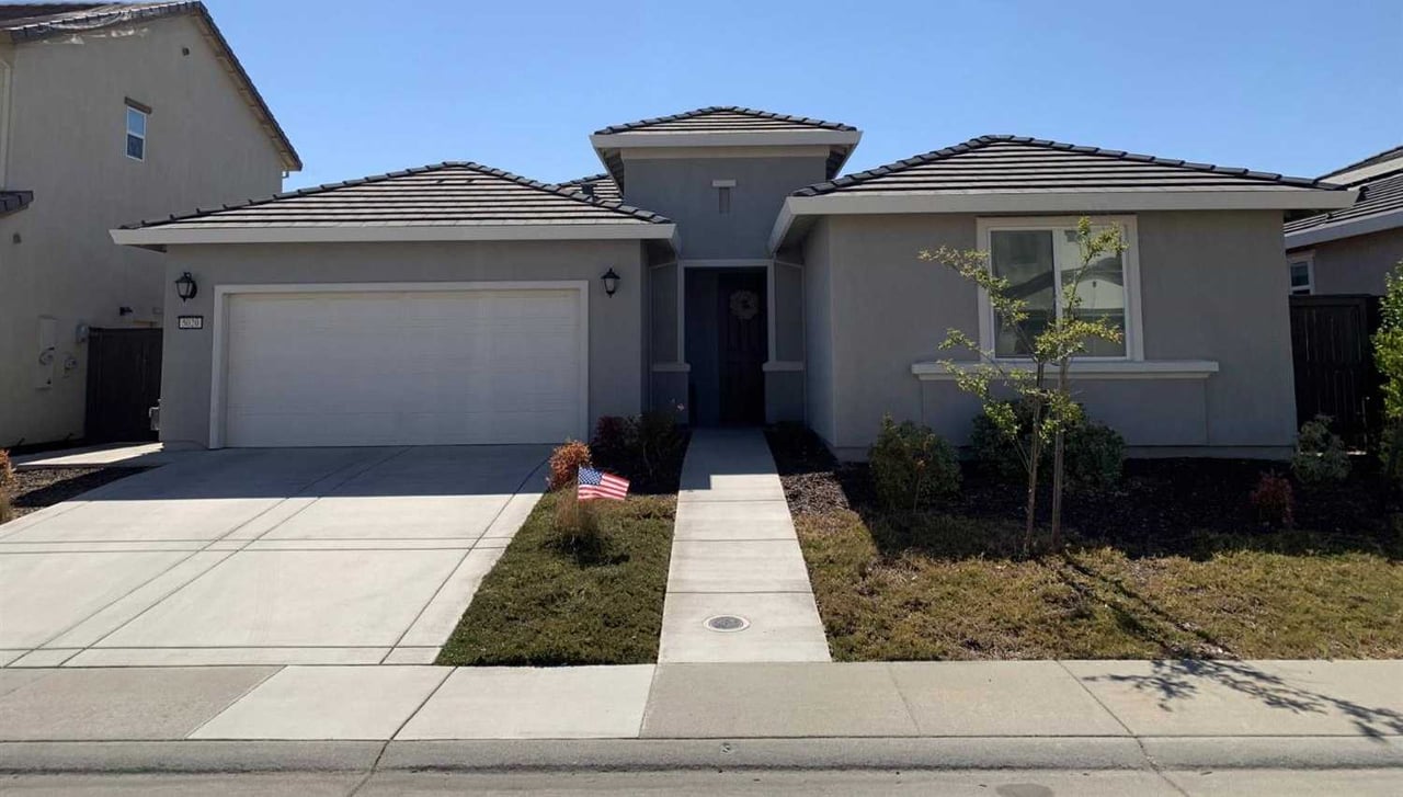 5020 Copper Sunset Way