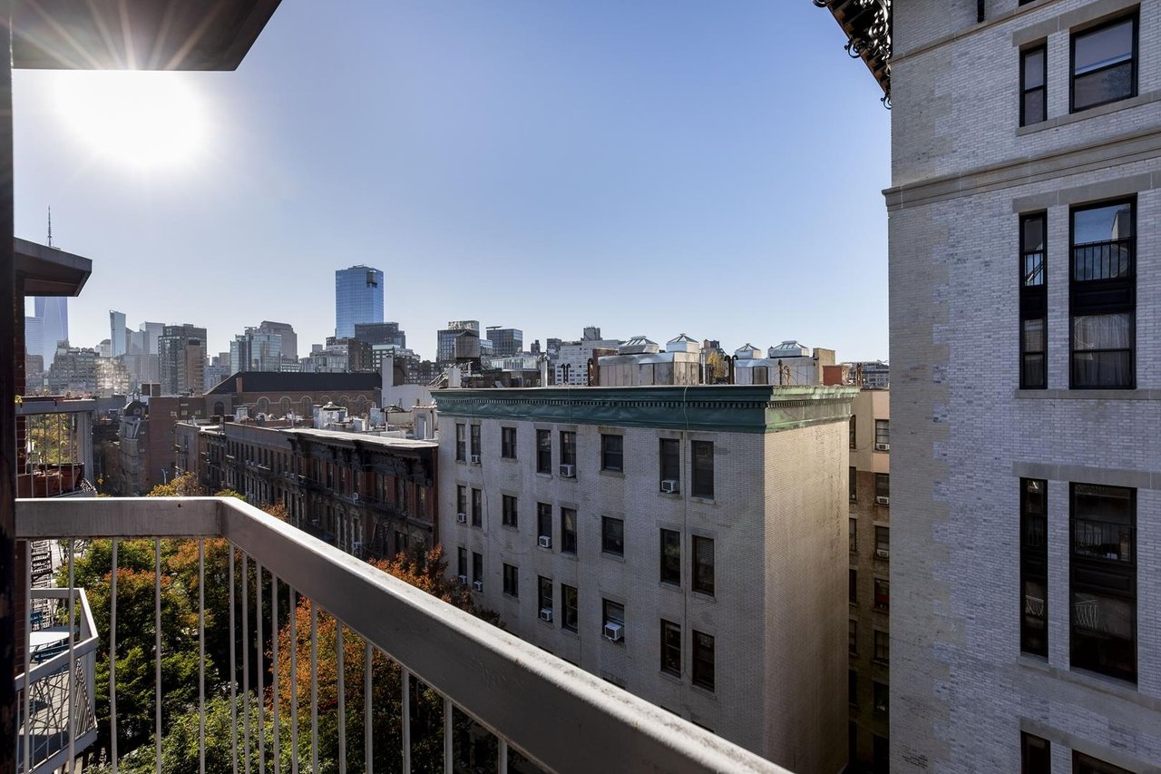 184 Thompson Street, Apt 6-H