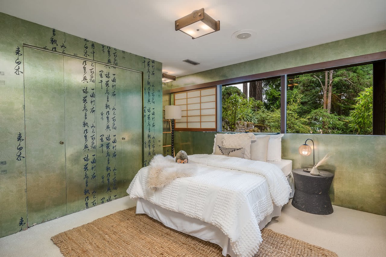Midcentury in Lake Forest Park