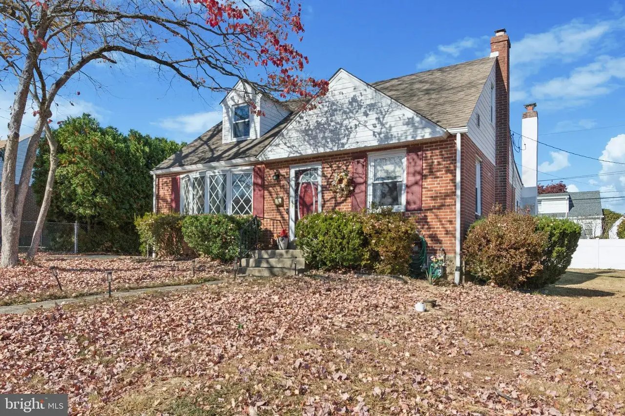 408 Barker Rd, Springfield, PA