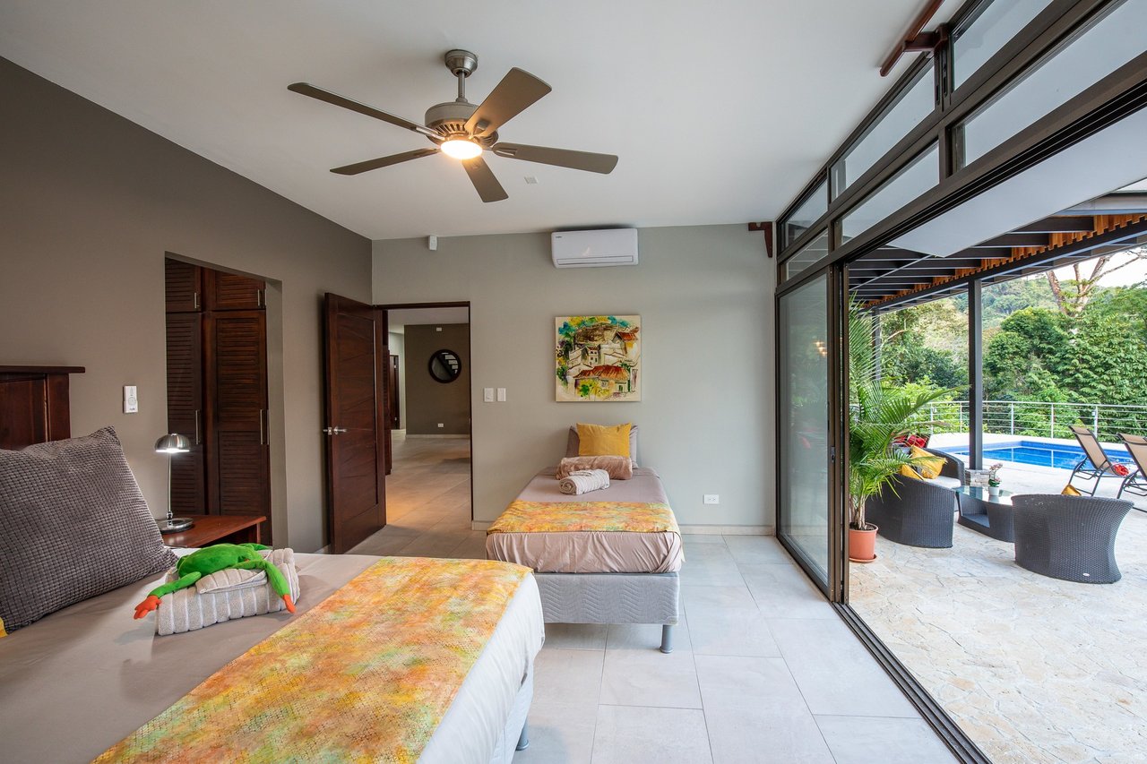 Rainforest Estate with Guest House, Dominical, Puntarenas