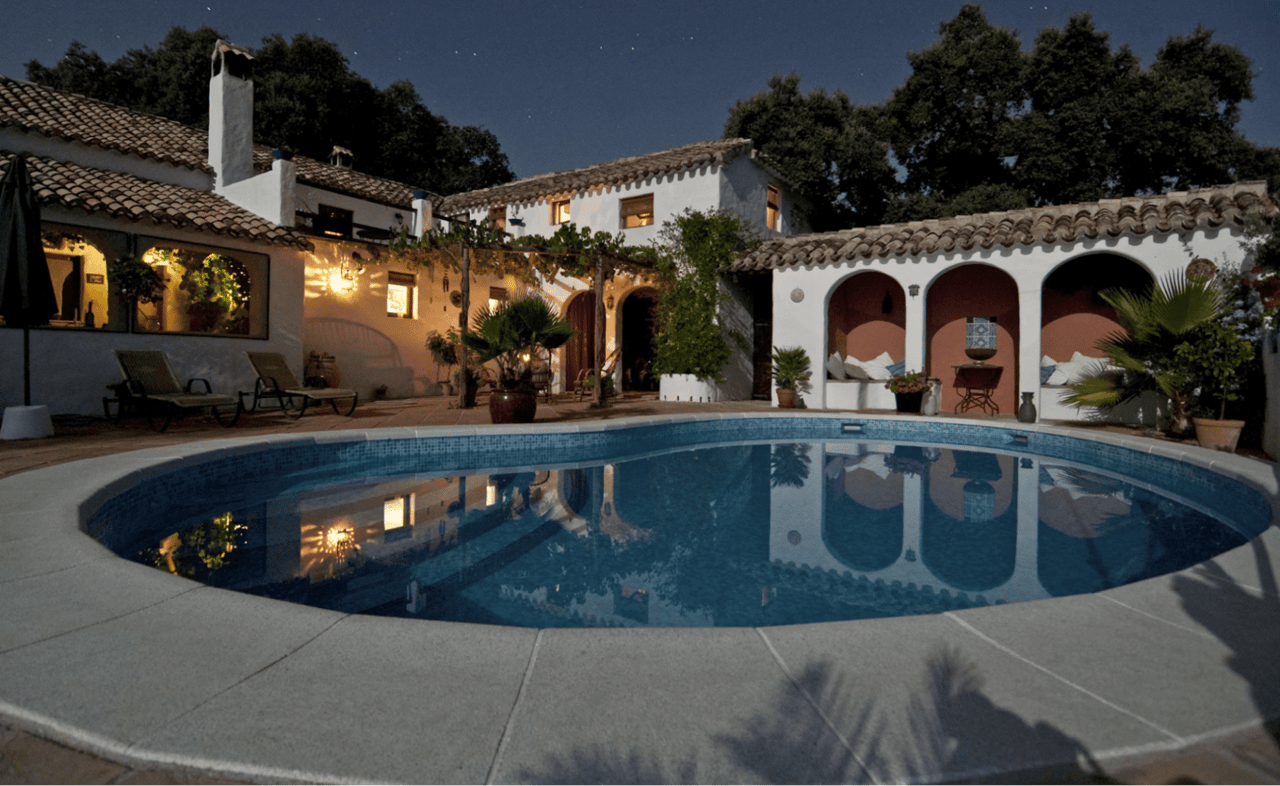 How to Buy a Luxury Home