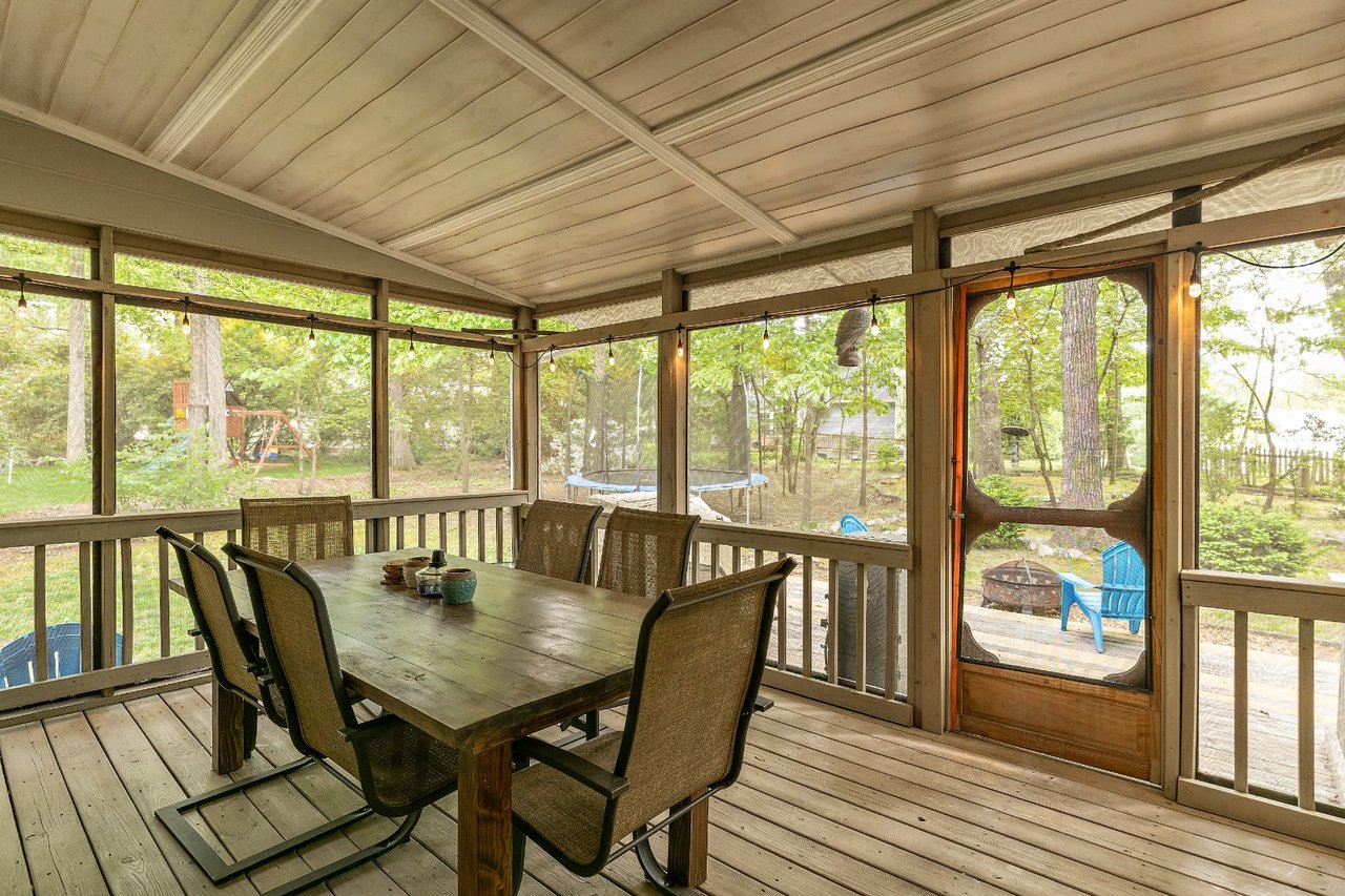 6007 Oak Landing Drive