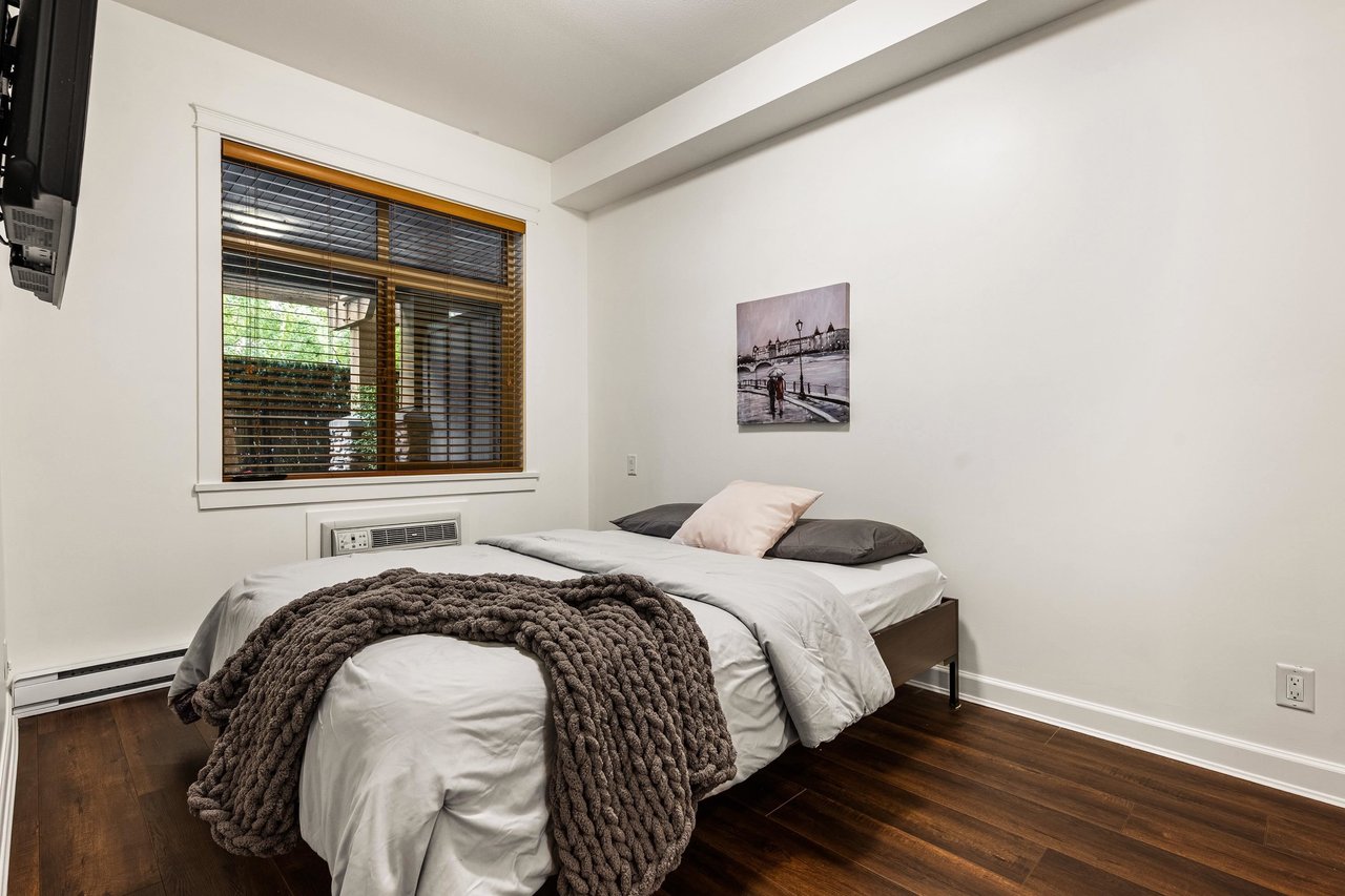 154-8328 207a St