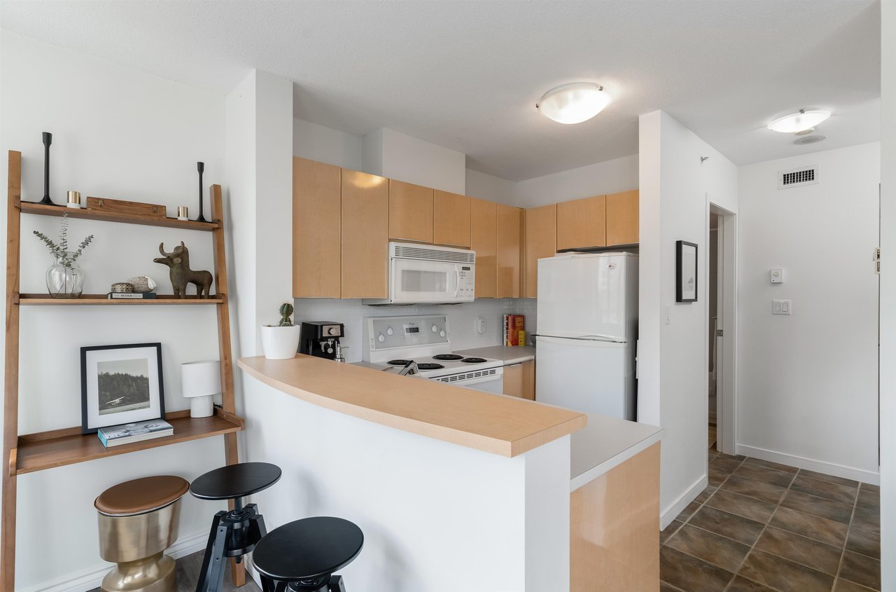 807-1003 Pacific St