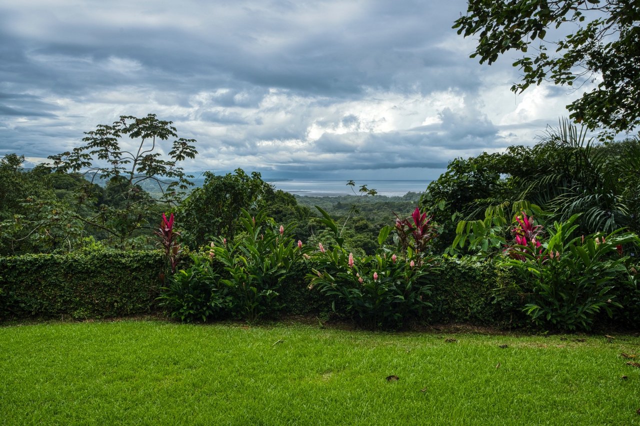 Secluded Jungle View Estate, Ojochal, Puntarenas