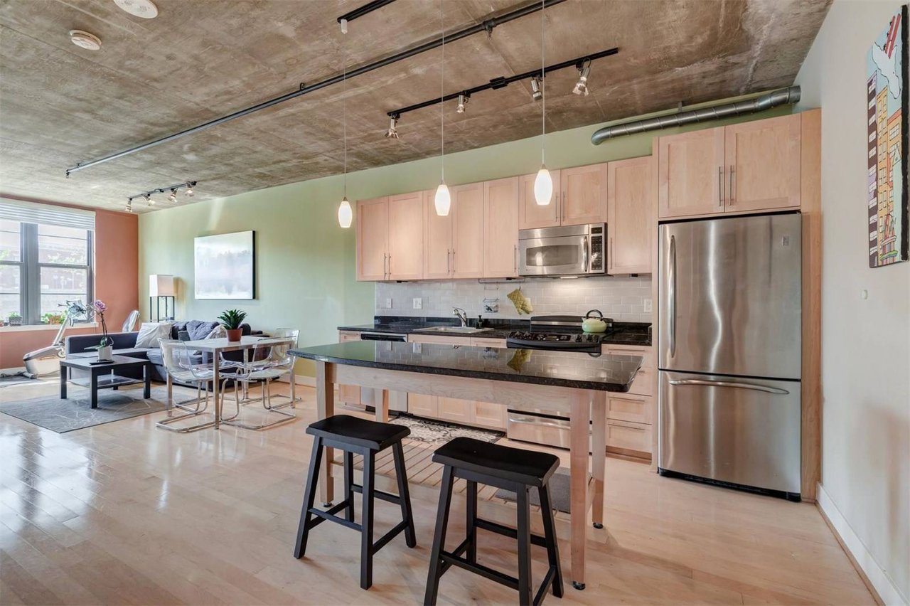 2125 14th St NW, #322