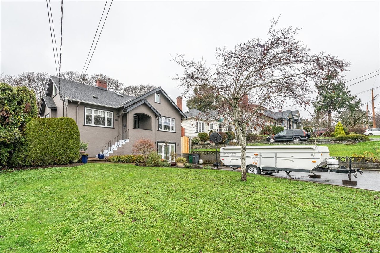 2836 Heath Dr