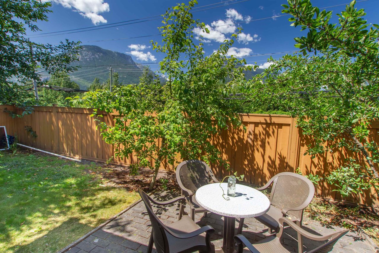 87-1821 Willow Cres