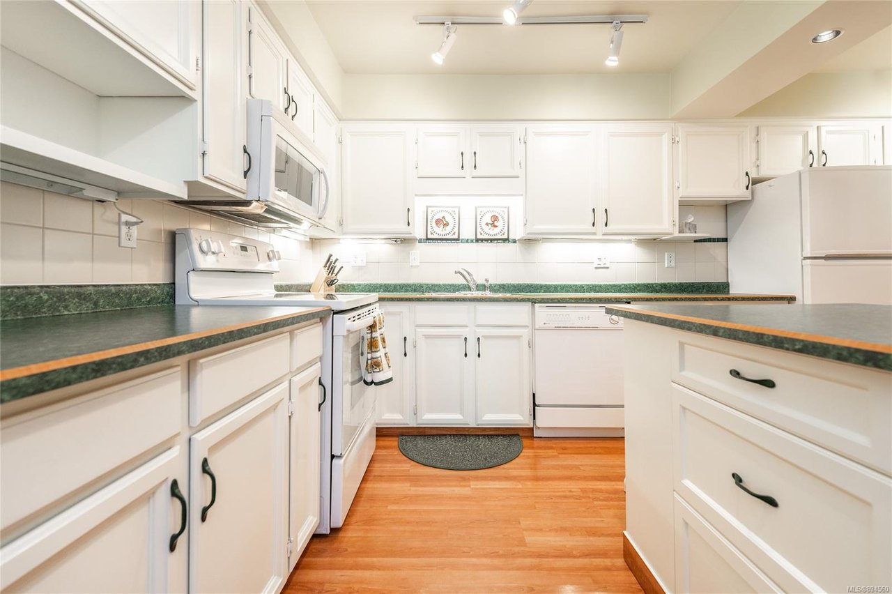 8-1019 Pemberton Rd