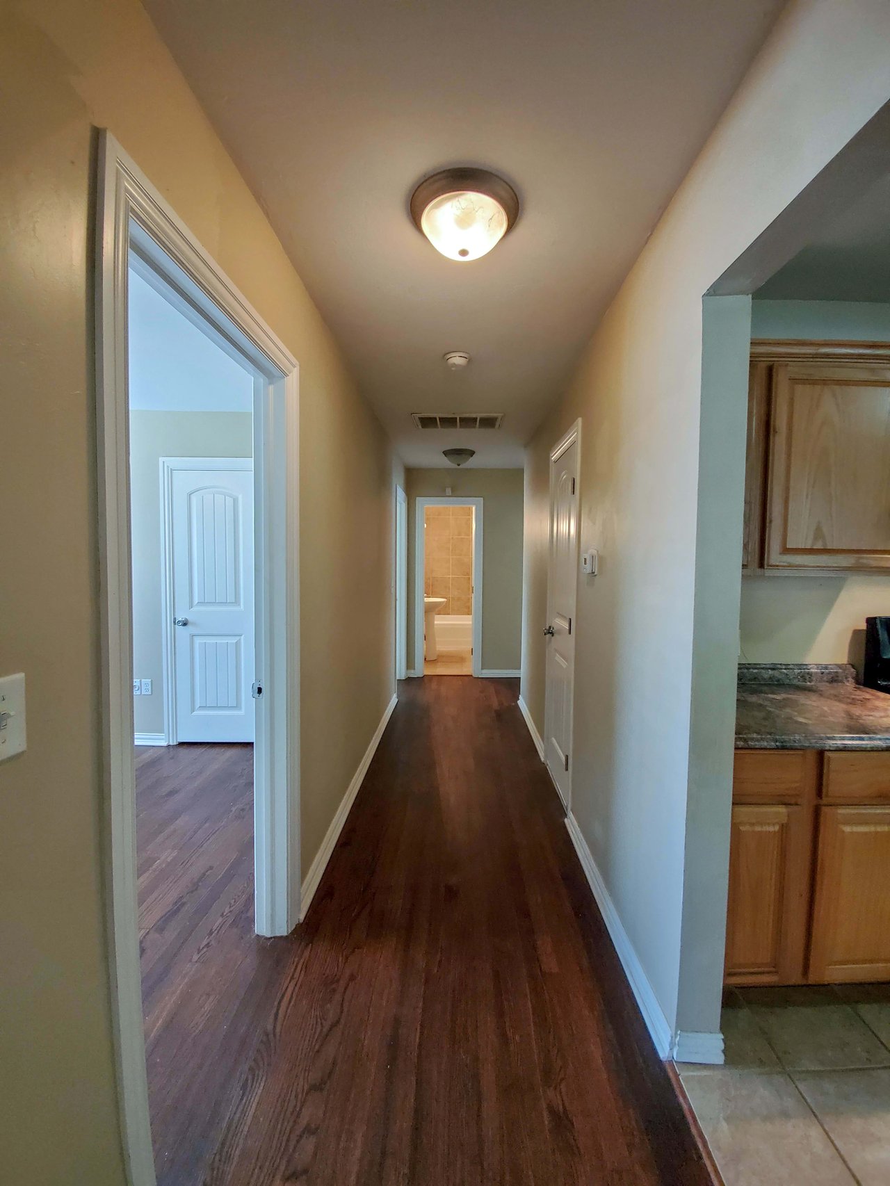 1620 N Market 
