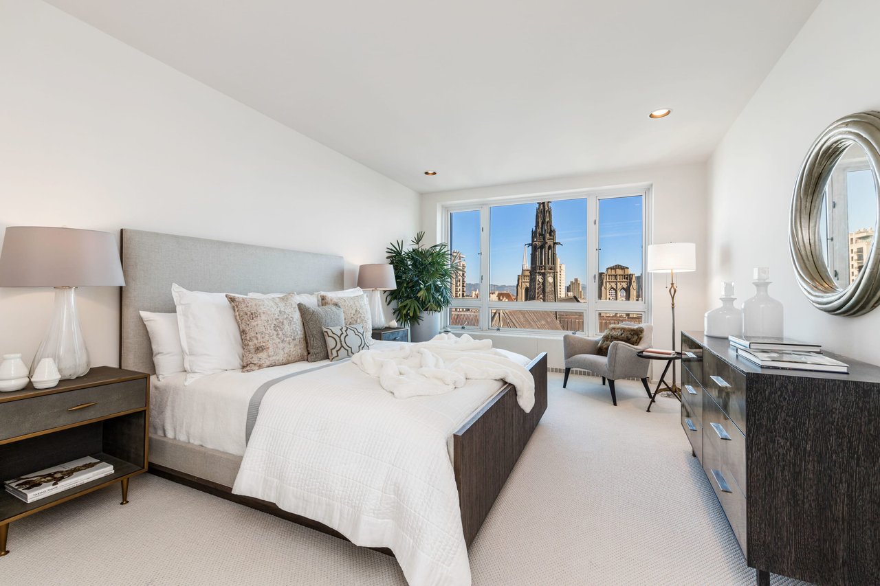 Elegance and Iconic Views on Nob Hill