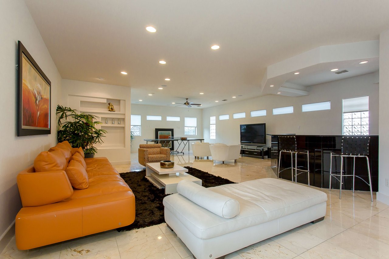 5119 Burkett Dr