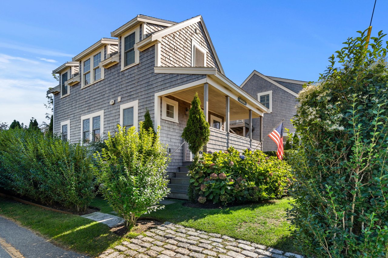 8 Cornish St