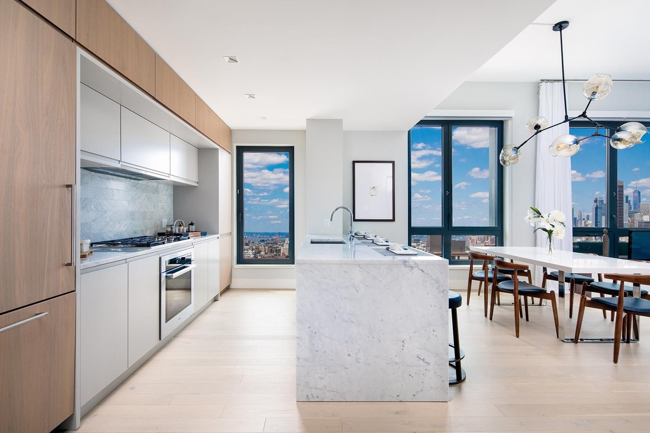 550 Vanderbilt Ave. Unit: 1609