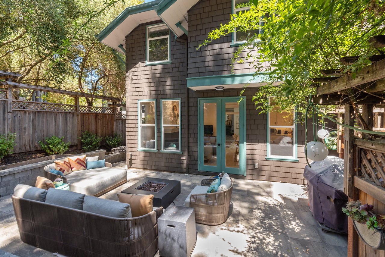 123 King St